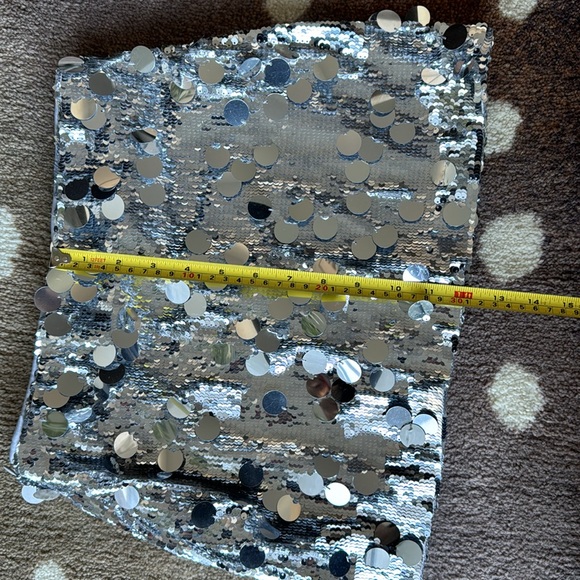 Sequin Mini Skirt - Picture 5 of 8